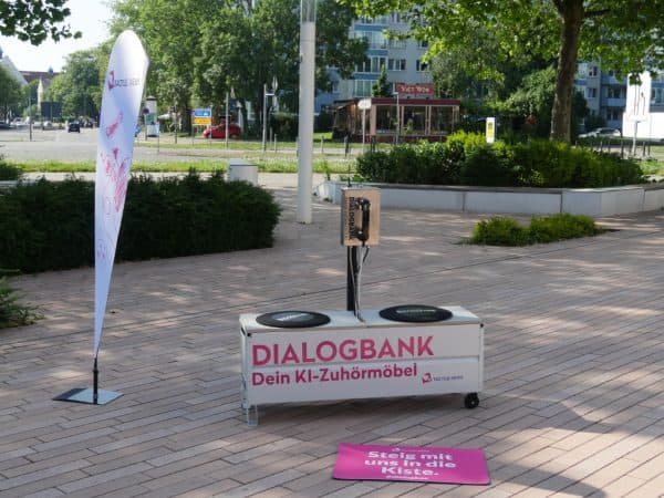 Die Dialogbank auf dem Forum Lokaljournalismus (Foto: Marcus Klose, drehscheibe)